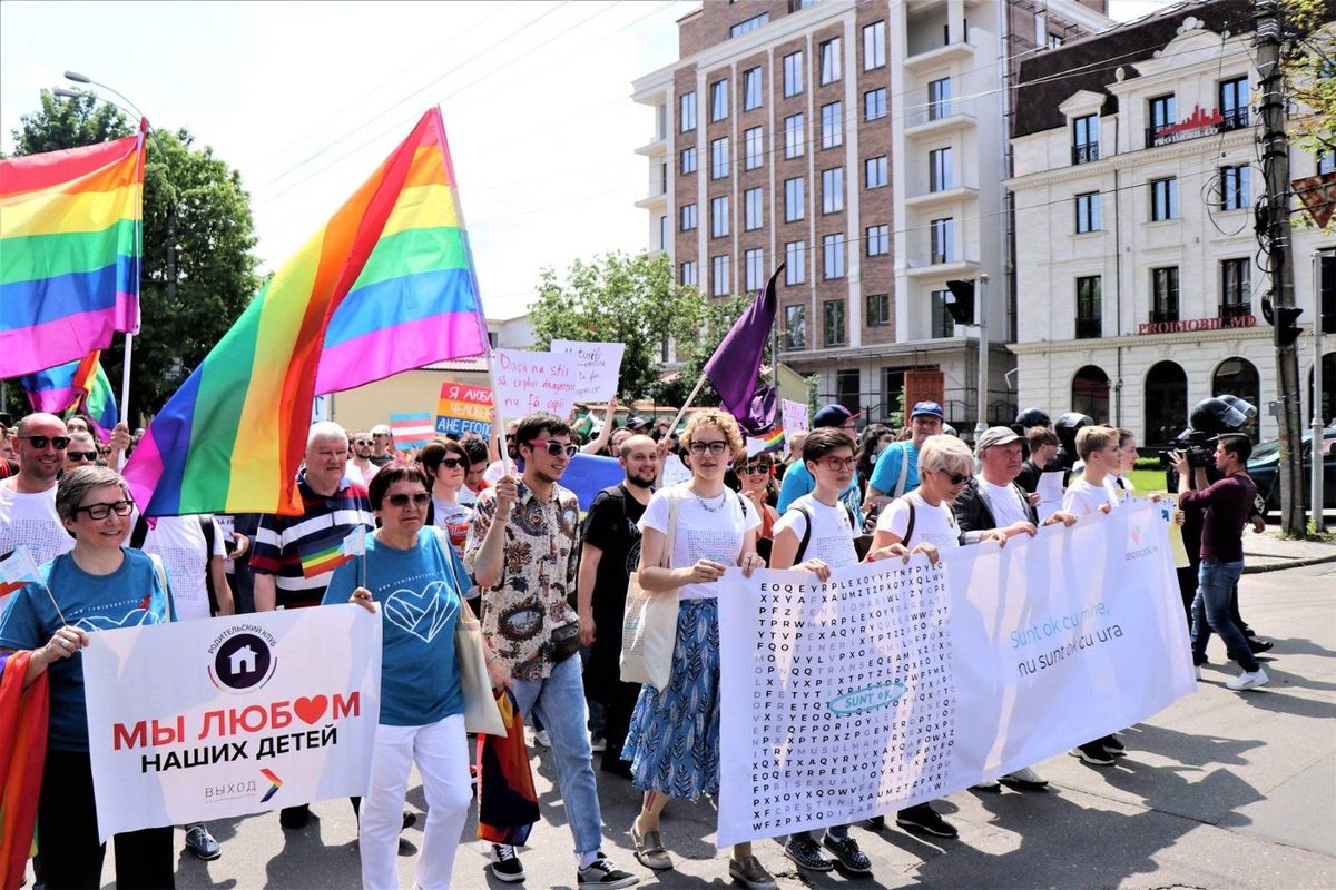 Societatea civilă și comunitățile din Moldova